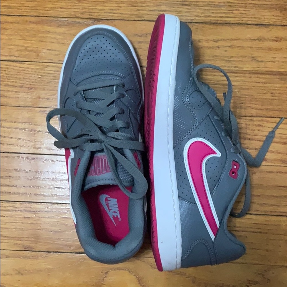 NIKE Women’s Size 9 Gray and Pink Forces